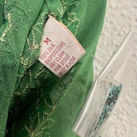 GoldHawk Green 100 percent silk blouse size Med - Picture 2 of 2